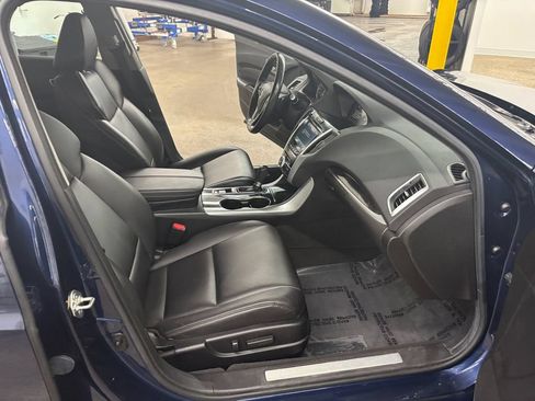 Used 2020 Acura TLX FWD image 19