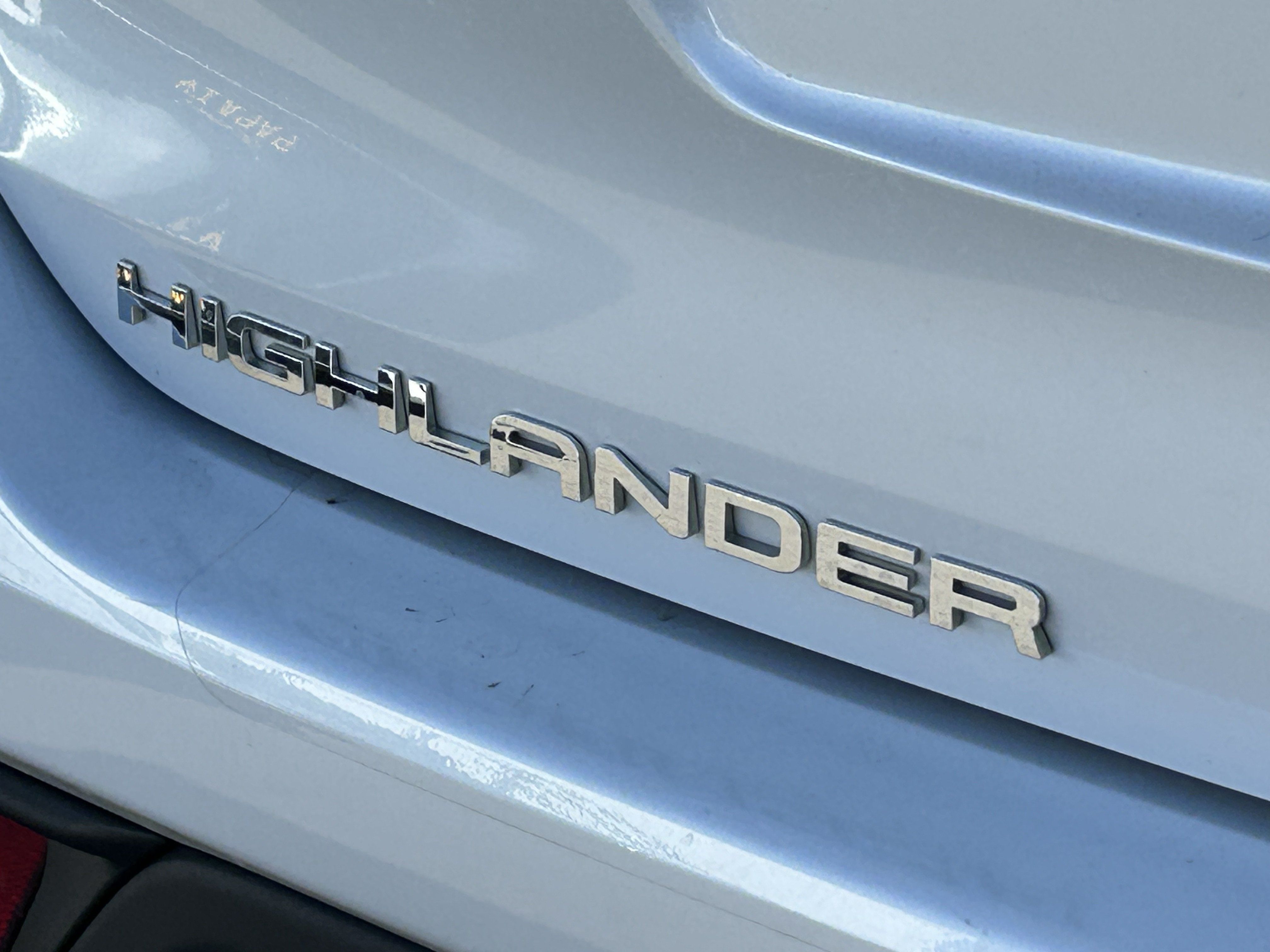 Used 2024 Toyota Highlander XLE FWD image 5