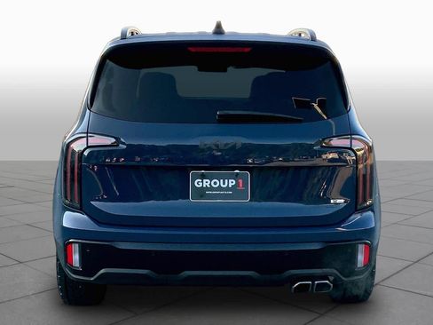 Used 2025 Kia Telluride AWD image 5