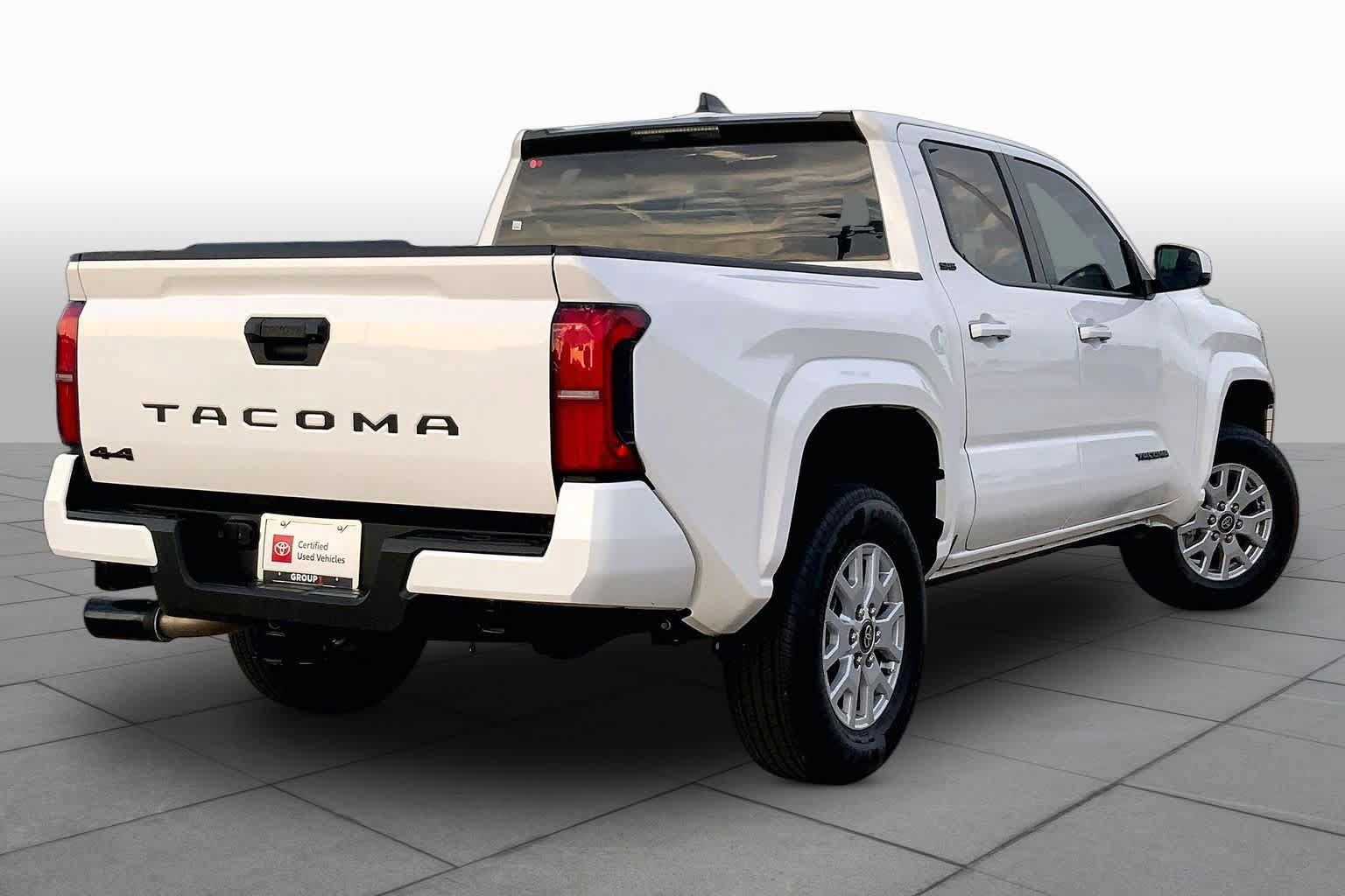 Certified 2026 Toyota Tacoma SR5 AWD/4WD image 13