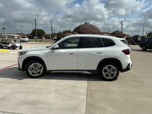 Used 2026 BMW X1 xDrive28i AWD/4WD image 4