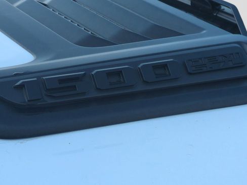 Used 2020 RAM 1500 Sport w/ Level 2 Equipment Goup w/2_L AWD/4WD image 15