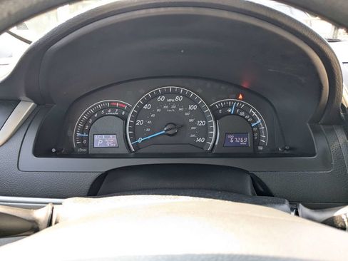 Used 2014 Toyota Camry LE FWD image 25