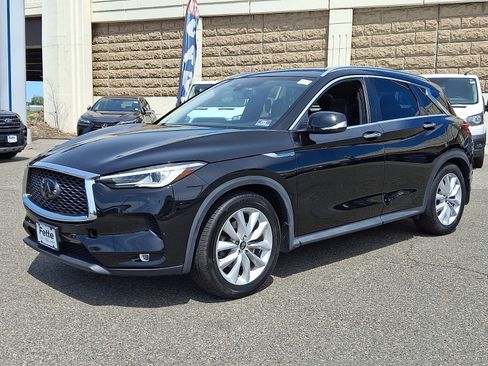 Certified 2019 INFINITI QX50 Luxe w/ Cargo Package AWD/4WD image 1
