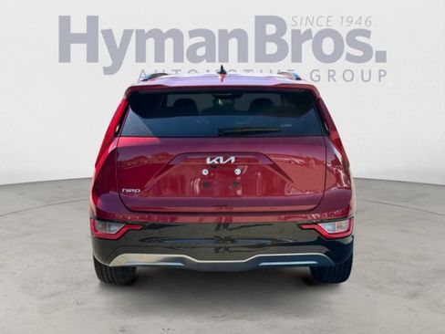 Used 2023 Kia Niro Wind w/ Wind Preserve Package FWD image 4