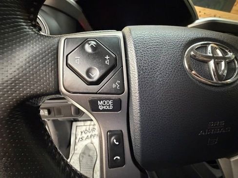 Used 2016 Toyota Tacoma SR5 w/ SR5 Appearance Package (SN) AWD/4WD image 21