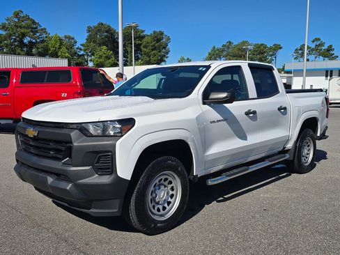 Used 2024 Chevrolet Colorado W/T w/ WT Convenience Package RWD image 1