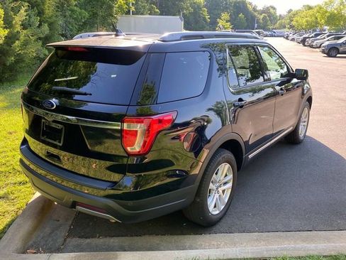 Used 2019 Ford Explorer XLT w/ Equipment Group 201A FWD image 33