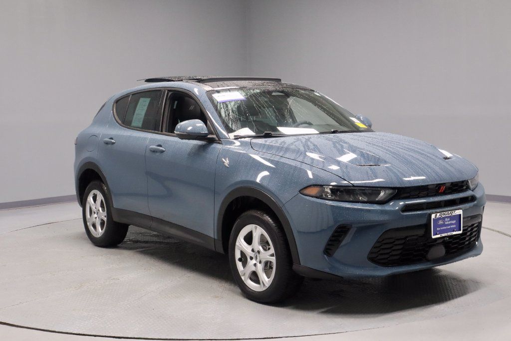 Used 2024 Dodge Hornet GT AWD/4WD image 1