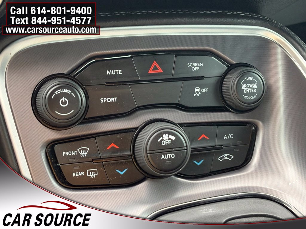 Used 2019 Dodge Challenger SXT AWD/4WD image 21