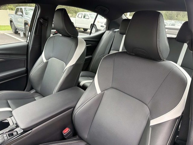 Certified 2025 Toyota Camry SE FWD image 11