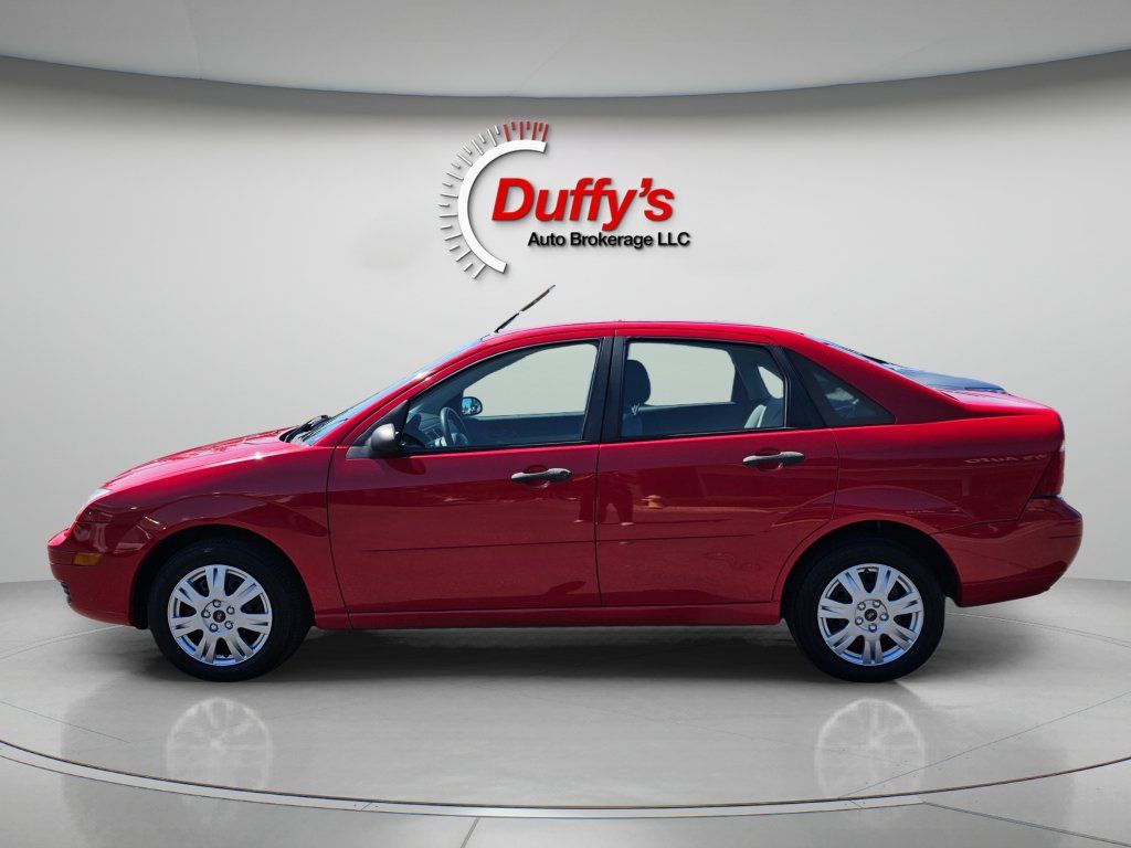 Used 2007 Ford Focus SE FWD image 12
