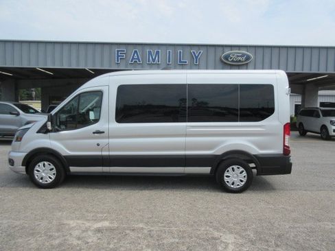 Used 2026 Ford Transit 350 XLT RWD image 2