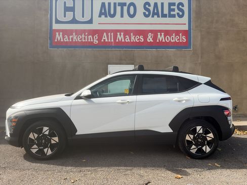 Used 2025 Hyundai Kona SEL FWD image 7