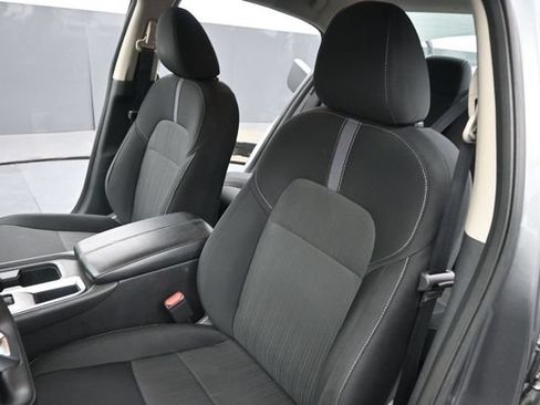 Used 2024 Nissan Sentra SV FWD image 13