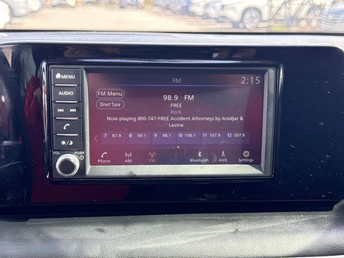 Used 2025 Nissan Kicks S image 20