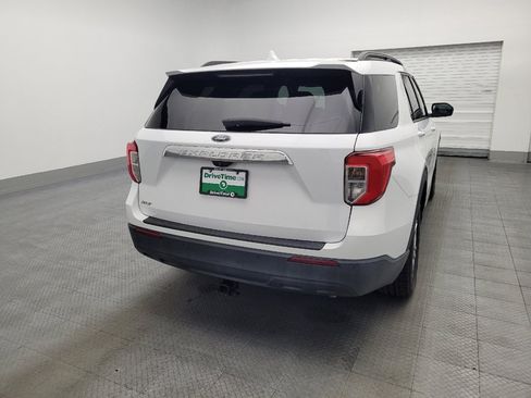 Used 2020 Ford Explorer XLT image 7