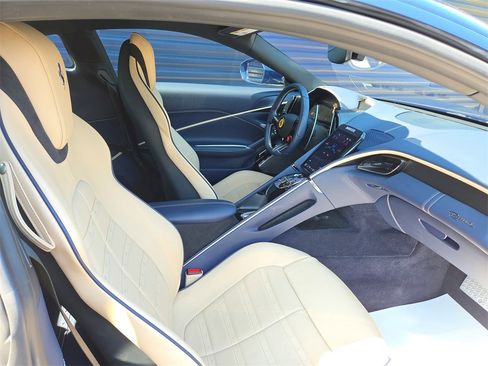 Used 2023 Ferrari Roma image 16