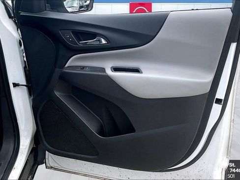 Used 2018 Chevrolet Equinox LS FWD image 26