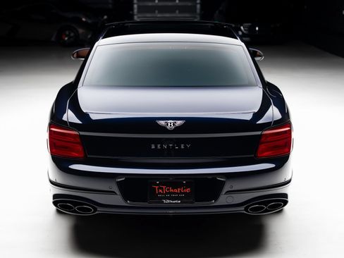 Used 2022 Bentley Flying Spur V8 AWD/4WD image 26