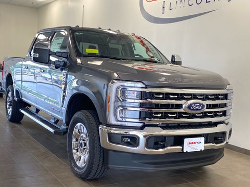 New 2026 Ford F250 Lariat w/ Chrome Package AWD/4WD image 2