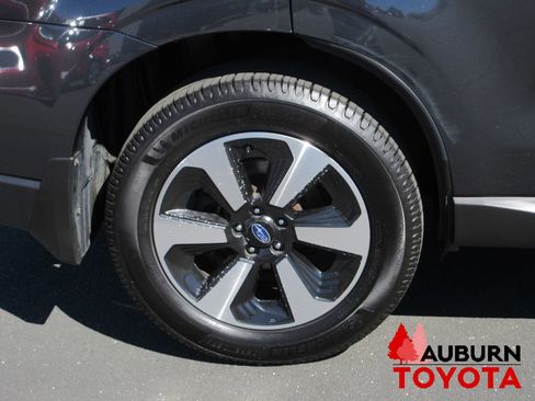 Used 2017 Subaru Forester 2.5i Premium w/ All-Weather Package image 3