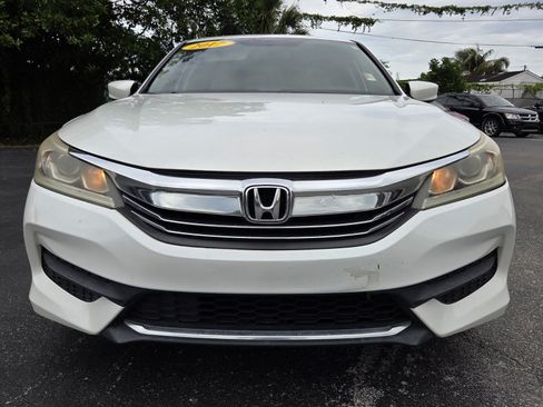 Used 2017 Honda Accord LX image 8