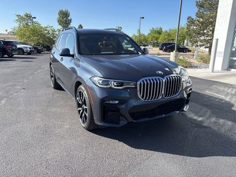 Used 2022 BMW X7 xDrive40i w/ M Sport Package AWD/4WD image 7
