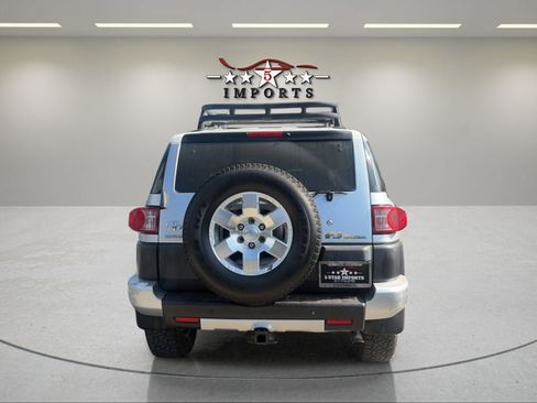 Used 2007 Toyota FJ Cruiser 4WD image 4