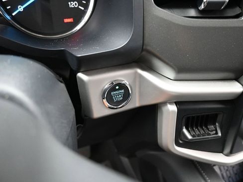 Certified 2024 Ford Expedition Max XLT image 18