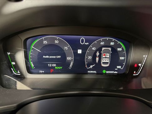 Used 2025 Honda Civic Sport Touring image 17