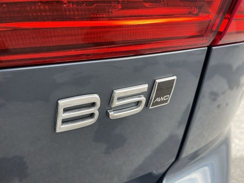 Used 2024 Volvo XC60 B5 Plus image 13
