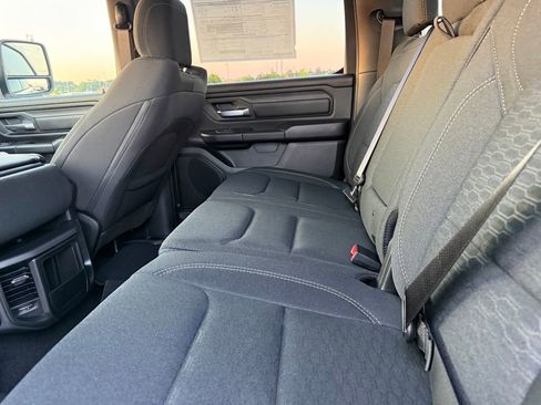 New 2026 RAM 1500 Express AWD/4WD image 26