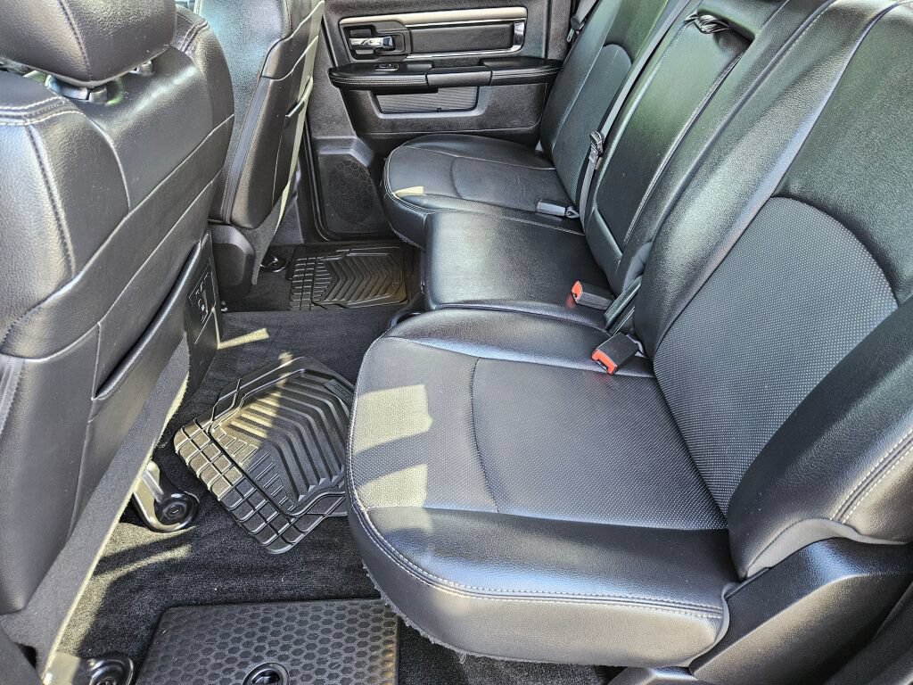 Used 2015 RAM 1500 Sport w/ Black Ram 1500 Sport Group AWD/4WD image 12