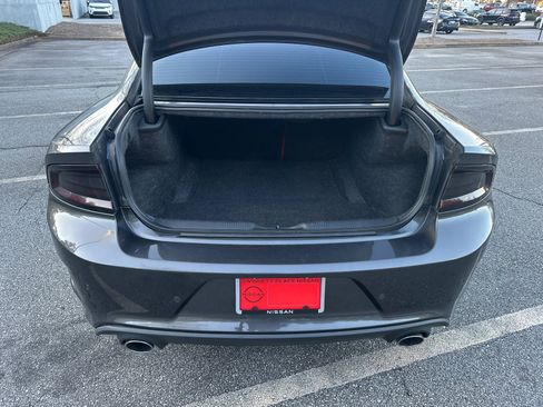 Used 2019 Dodge Charger R/T image 18