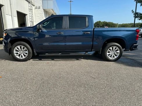 Used 2022 Chevrolet Silverado 1500 Custom RWD image 2