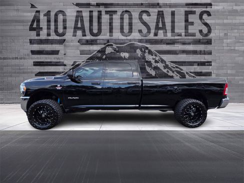 Used 2022 RAM 3500 Big Horn AWD/4WD image 4