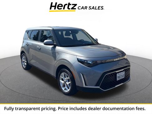 Used 2025 Kia Soul LX w/ LX Technology Package FWD image 1