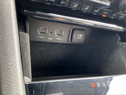 Used 2023 Jeep Grand Cherokee L Limited AWD/4WD image 34