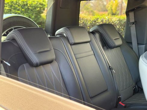 Used 2024 Mercedes-Benz G 550 image 32