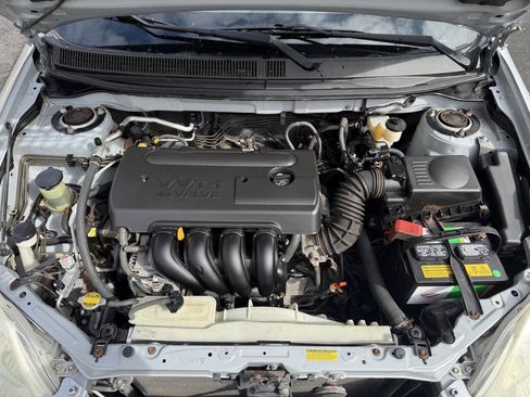 Used 2006 Toyota Matrix XR FWD image 29