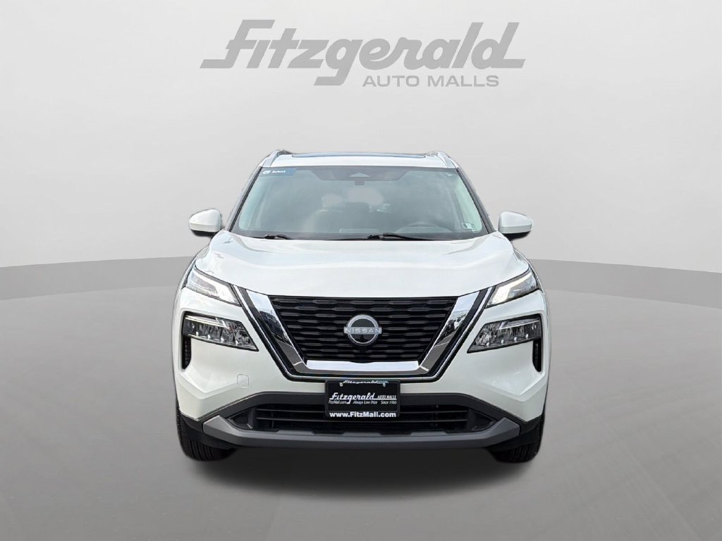 Used 2023 Nissan Rogue SV w/ SV Premium B Package AWD/4WD image 2