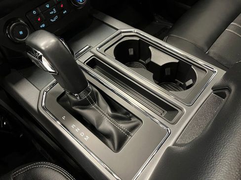 Used 2019 Ford F150 XLT w/ Equipment Group 302A Luxury AWD/4WD image 7