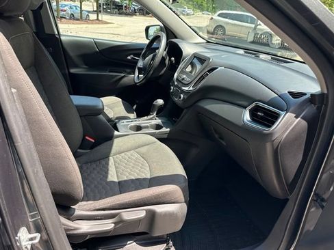 Used 2019 Chevrolet Equinox LT FWD image 27
