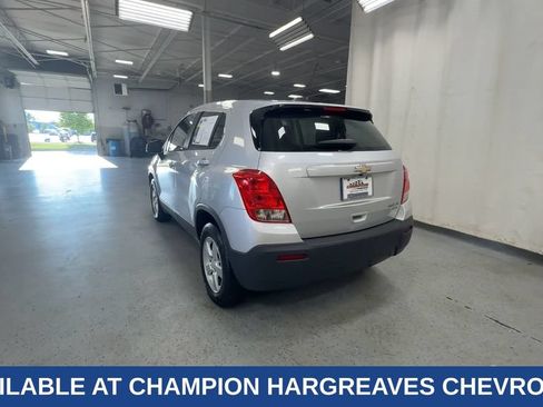 Used 2016 Chevrolet Trax LS AWD/4WD image 9
