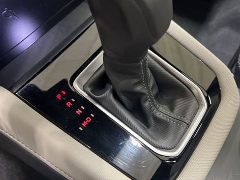 Certified 2025 Subaru Forester Premium image 13