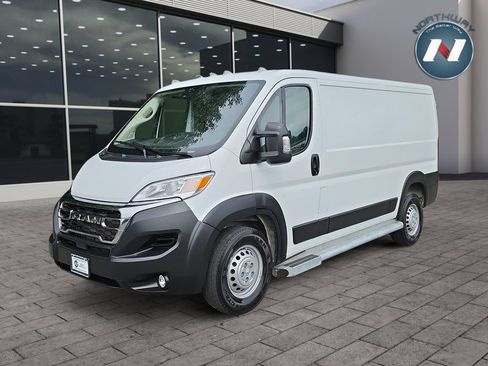 Used 2025 RAM ProMaster 2500 w/ U-Haul Equipment Group FWD image 1