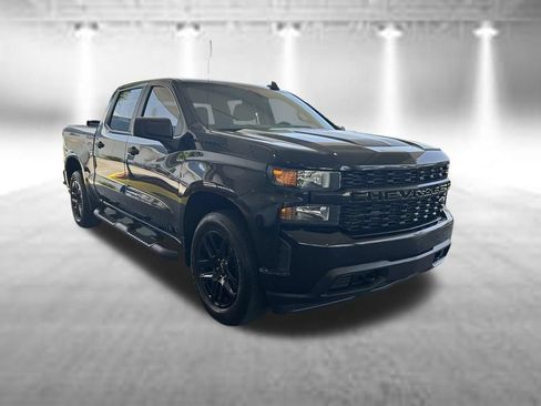 Used 2020 Chevrolet Silverado 1500 Custom w/ Rally Edition RWD image 2