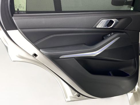 Used 2022 BMW X5 sDrive40i w/ M Sport Package image 30