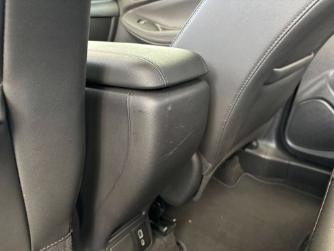 Used 2025 Buick Encore GX Preferred FWD image 23